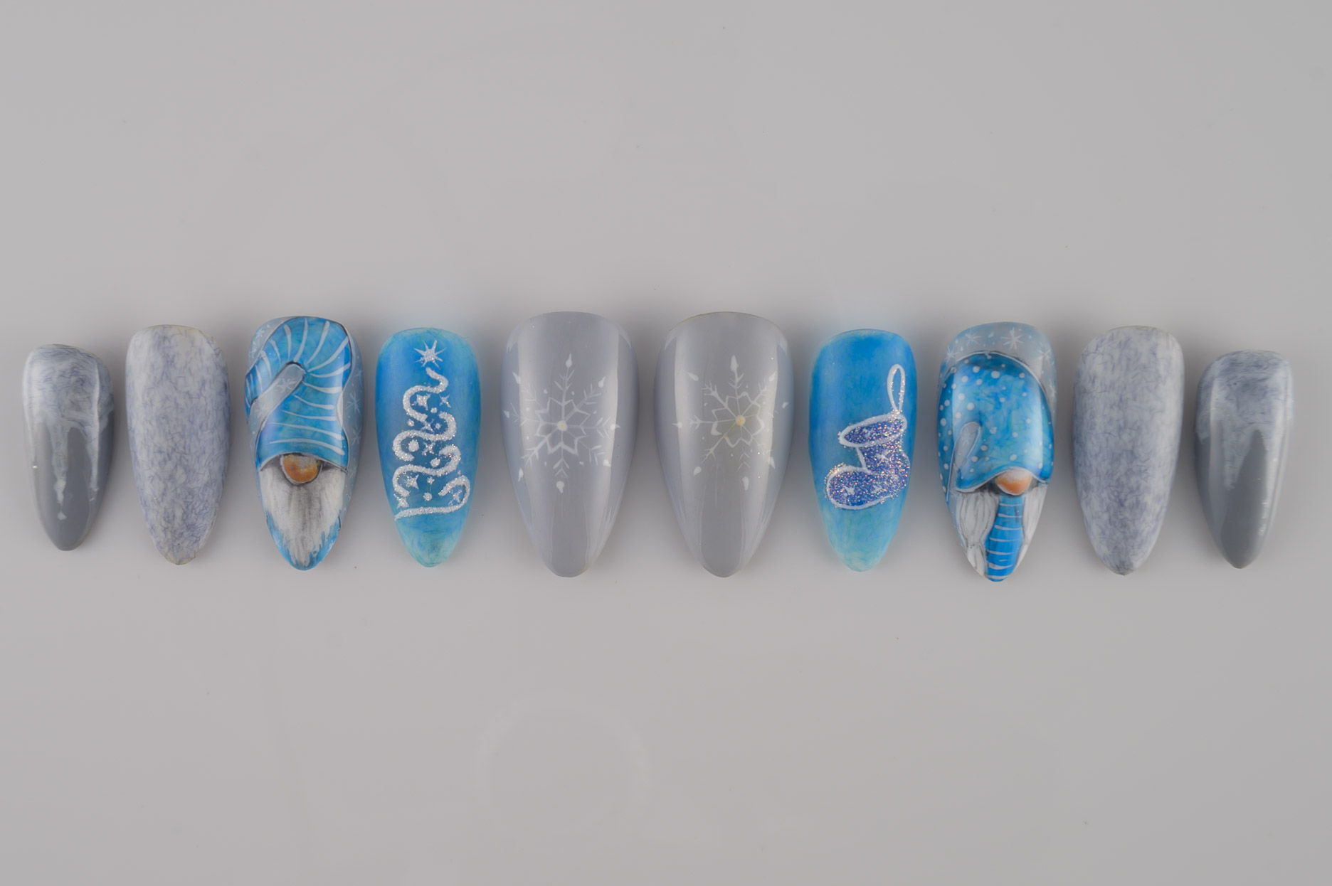 02.12.2020 Nägel Wichtel00179LR